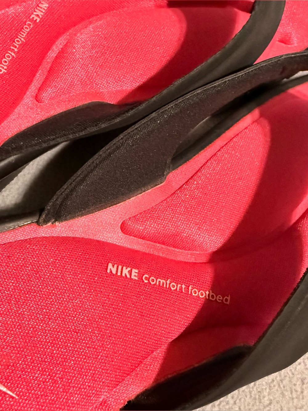 Nike Black & Hot Pink Sandals - Comfort Footbed Flip Flops / Thong - Womens 9 - Picture 6 of 8
